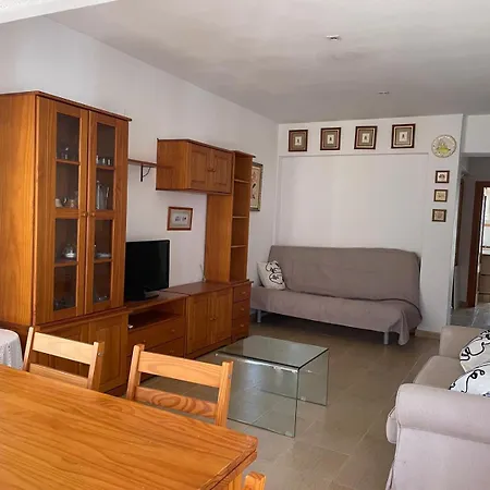 Apartamento Amplio A 250 Metros De La Playa