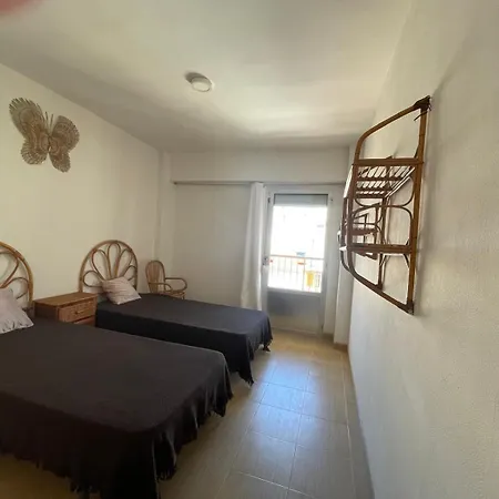 Amplio A 250 Metros De La Playa Διαμέρισμα